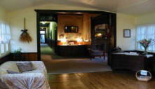 MM's Guesthouse - Tourism Noosa 1