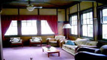 MM's Guesthouse - Tourism Noosa 2