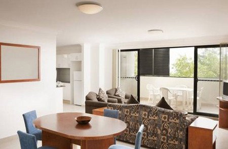Pacific International Apts Bankstown - Tourism Noosa 4