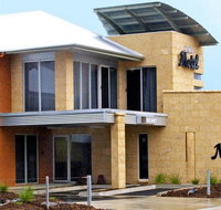 Strath Motel - Tourism Noosa