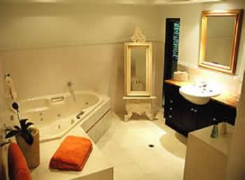 Warrawee House B & B - Tourism Noosa 1