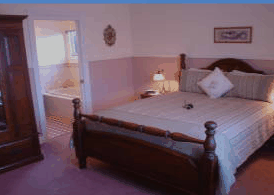 Walton House - Tourism Noosa 1