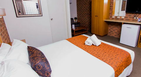 Advance Motel - Tourism Noosa 2