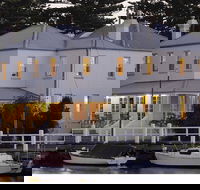 Oscars Waterfront Boutique Hotel - Tourism Noosa
