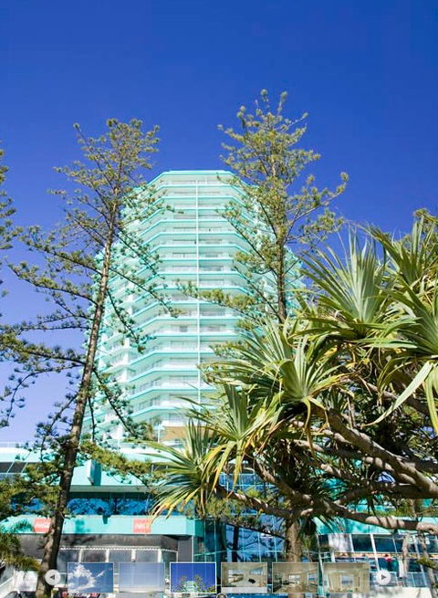 Ocean Plaza Resort - Coolangatta - Tourism Noosa 0