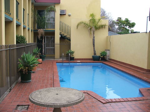 Comfort Inn Scotty's - Tourism Noosa 0