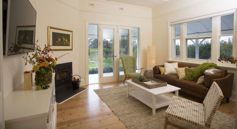 Orchard House - Tourism Noosa 2