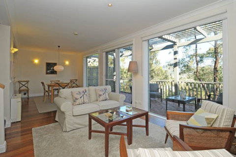 Villa Malbec - Tourism Noosa 3