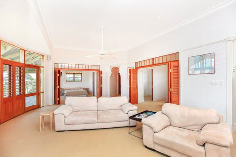 34 Janz Avenue - Tourism Noosa 2