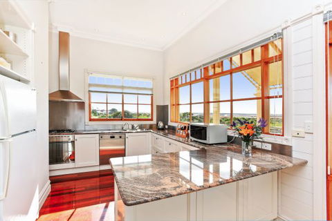 34 Janz Avenue - Tourism Noosa 3