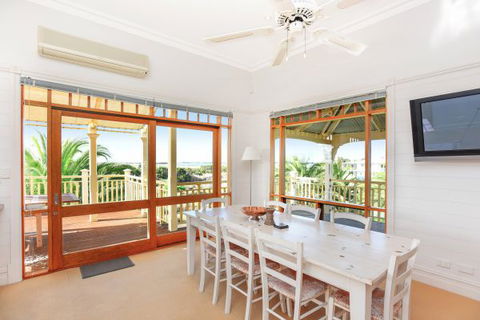 34 Janz Avenue - Tourism Noosa 4