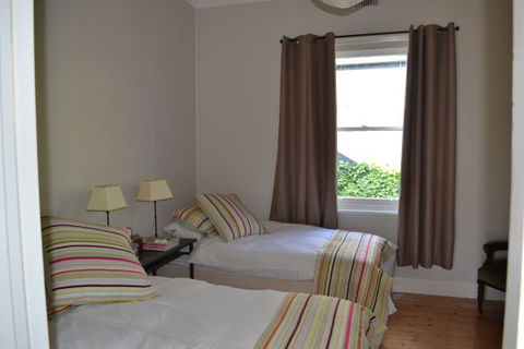 Clifden Cottage - Tourism Noosa 5