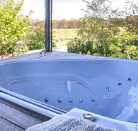 A Way to Relax at Welcome Springs Country Stays - Tourism Noosa