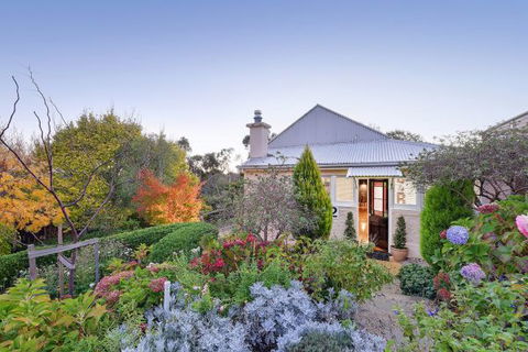 102 On Strath - Tourism Noosa 0