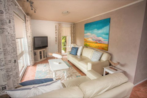 Arlingtons Accommodation - Tourism Noosa 5