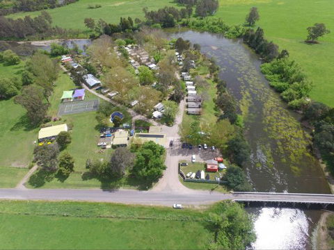Breakaway Twin Rivers Caravan Park - Tourism Noosa 5