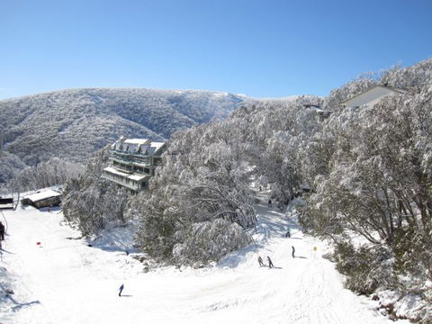 Falls Creek Country Club - Tourism Noosa 2