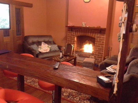 Great Grandpa Henry Retreat - Tourism Noosa 3