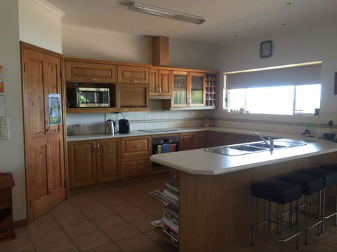 Limestone Ridge - Holiday House - Tourism Noosa 2