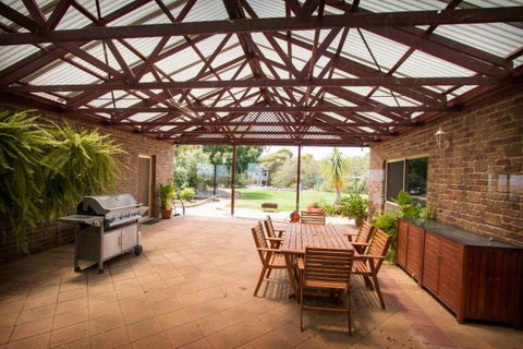 Limestone Ridge - Holiday House - Tourism Noosa 5