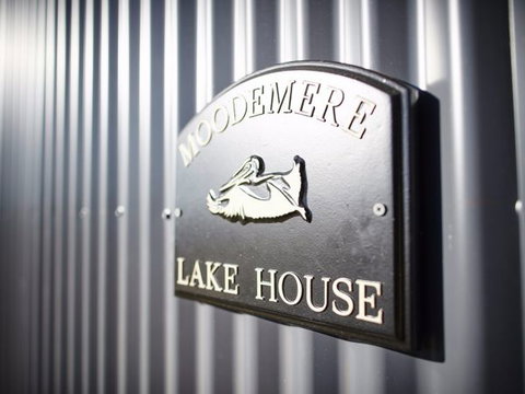 Moodemere Lake House - Tourism Noosa 4