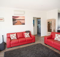 RED FIN part of BLUE FIN HOLIDAY HOMES - Tourism Noosa
