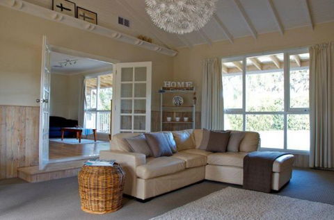 Sweetman Cottage - Tourism Noosa 1
