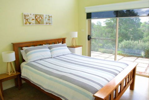 Tilba Coastal Retreat - Tourism Noosa 5