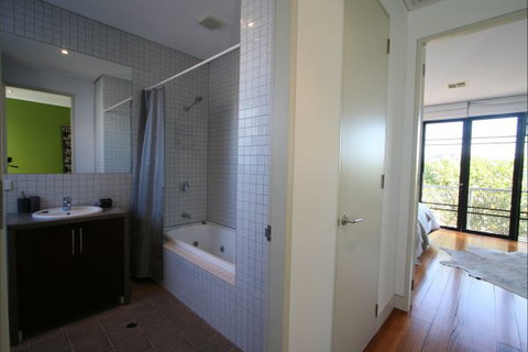 Two Five Zero / Richmond - Tourism Noosa 7