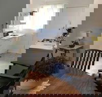 Annie's Hideaway - Tourism Noosa