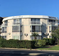 Beach Park Motel - Tourism Noosa