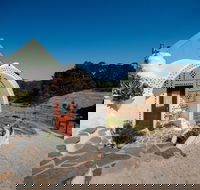 Earthship Ironbank - Tourism Noosa