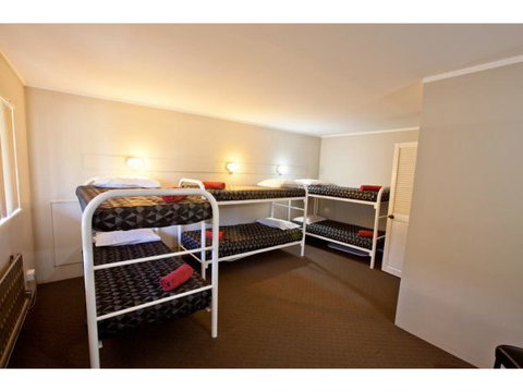 Snowy Mountains Resort - Tourism Noosa 5