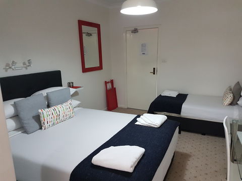 Canberra Short Term And Holiday Accommodation - Tourism Noosa 2