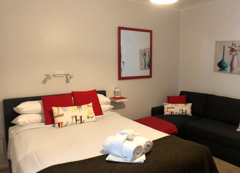 Canberra Short Term And Holiday Accommodation - Tourism Noosa 3