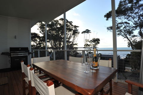 Carpe Diem - Tourism Noosa 1
