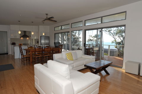 Carpe Diem - Tourism Noosa 2