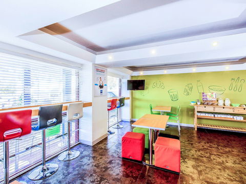 Ibis Budget Campbelltown - Tourism Noosa 1