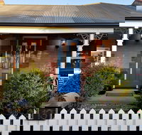 La Maison Riviere - The River House Bed and Breakfast - Tourism Noosa
