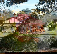 Pierrepoint Wines Bed  Breakfast - Tourism Noosa