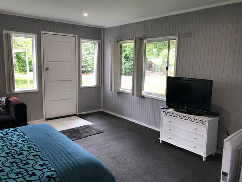 Ravenscroft Cottage - Tourism Noosa 1