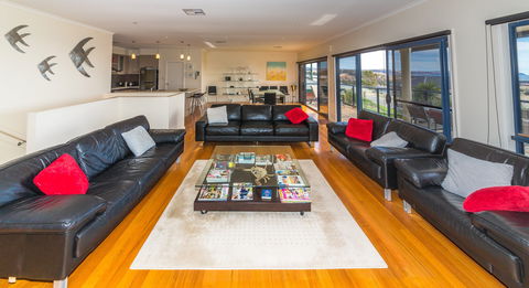Serenity On Stacey - Tourism Noosa 5