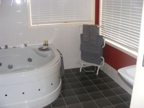 Tambaridge Bed And Breakfast - Tourism Noosa 4