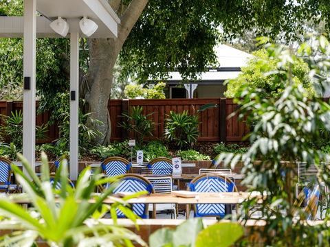 The Waterloo Bay Hotel - Tourism Noosa 9