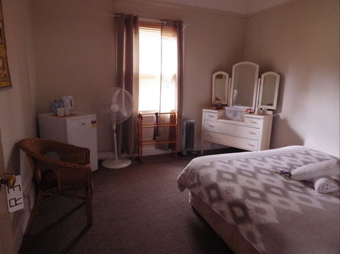 Victoria Hotel: Moonan Flat - Tourism Noosa 4