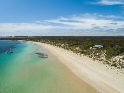Walcowrie - Tourism Noosa 0