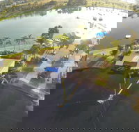 Cables Lodge Accommodation - Tourism Noosa