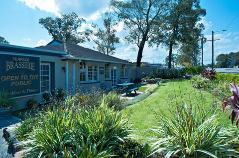 Colonial Terrace Motor Inn And Terrace Brasserie - Tourism Noosa 2