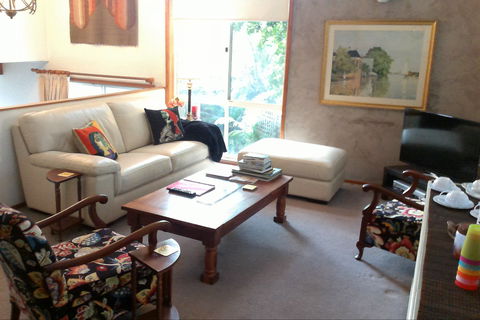 Linley House Bed And Breakfast - Tourism Noosa 1