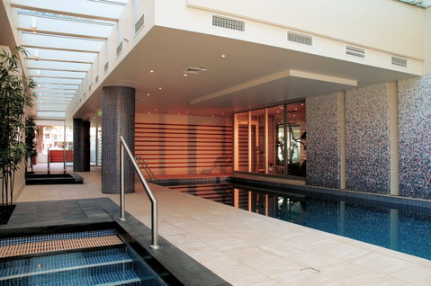 Oaks Glenelg Liberty Suites - Tourism Noosa 1
